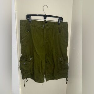Men's Olive Cargo Shorts